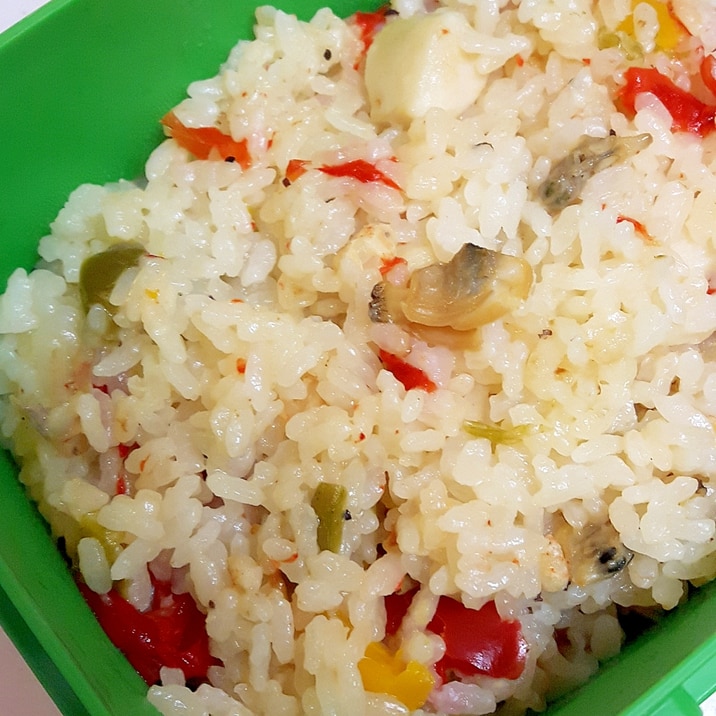 簡単 冷凍シーフードミックスの炊飯器ピラフ レシピ 作り方 By Acchan66 楽天レシピ